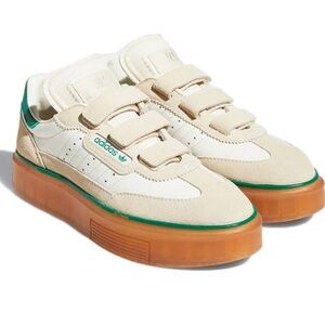 Ivy park sneakers. Brand new size 6